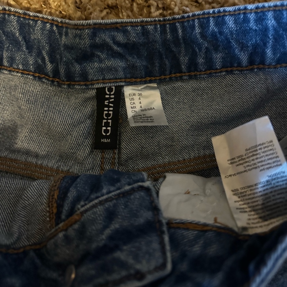 H&M cargo shorts - Picture 3 of 3